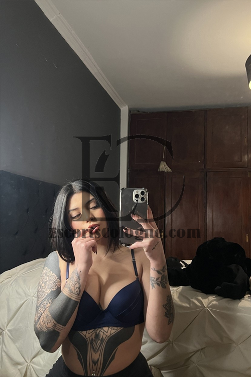 Tattooed Escort Girl in Cologne