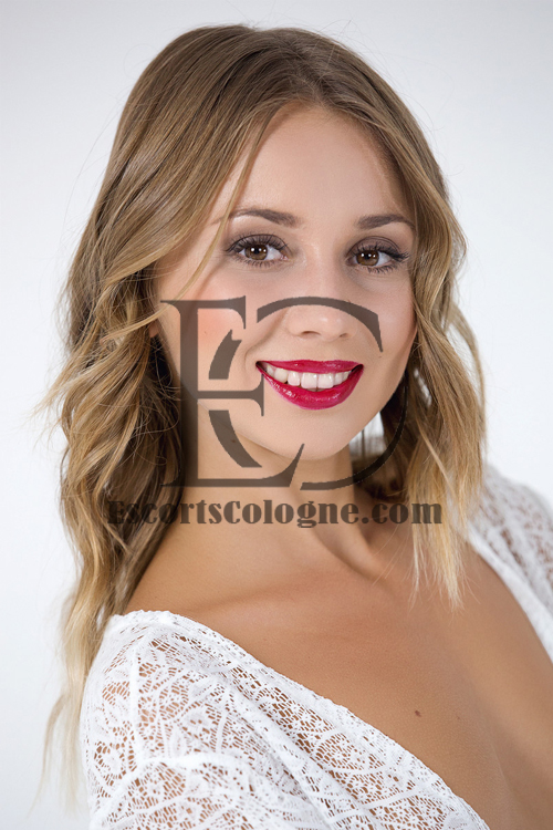 24 Hours Escort Girl In Cologne
