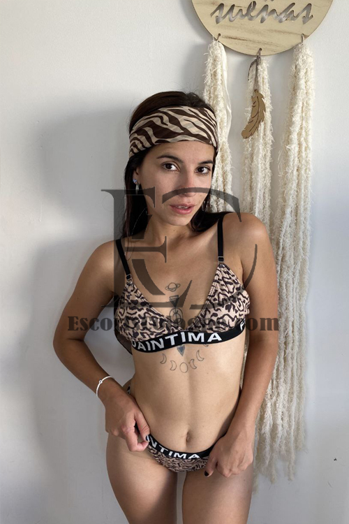 Face Sitting Escort Girl In Cologne