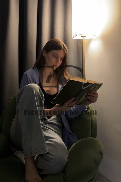 Romanian Escort Girl In Cologne